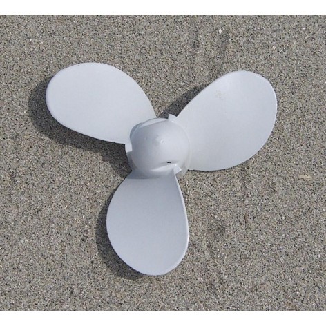 Detail of the white three-blade propeller for Ozeam 1.3cvPRO and 2.5cvPRO